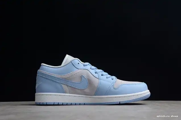 Cheap DC0774-050 University 1 Blue Low Jordan (W) 0521
